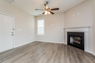 156 Jade St in Smithfield, NC - Building Photo - Building Photo
