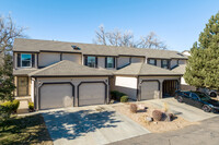 Lexington Village in Colorado Springs, CO - Foto de edificio - Primary Photo