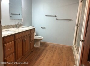 120 Market St in Moscow, PA - Building Photo - Building Photo