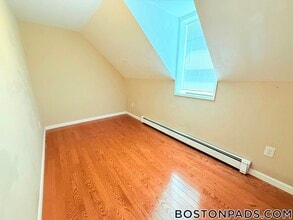 54 Pleasant St in Lowell, MA - Building Photo - Building Photo