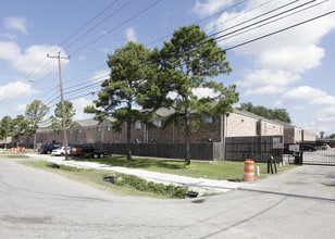 The Grove at Renwick in Houston, TX - Building Photo - Building Photo