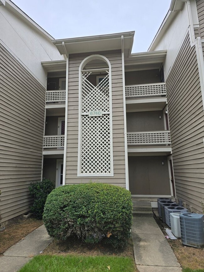 property at 6740 Willowbrook Dr