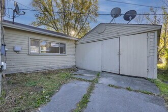 30061 Hazelwood St in Inkster, MI - Building Photo - Building Photo