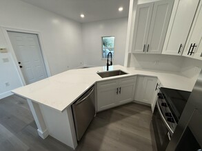 11865 Ellison Wilson Rd in North Palm Beach, FL - Building Photo - Building Photo