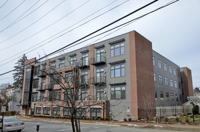 Chestnut Street Lofts in West Chester, PA - Foto de edificio - Building Photo