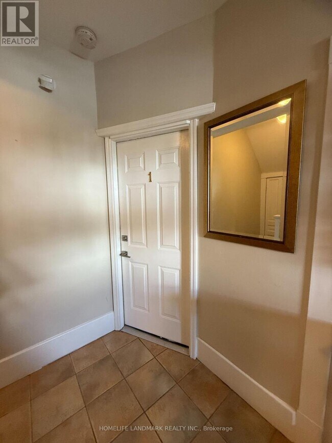 246 Euclid Ave in Toronto, ON - Building Photo - Building Photo