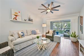 864 Gulf Pavillion Dr-Unit -203 in Naples, FL - Building Photo - Building Photo