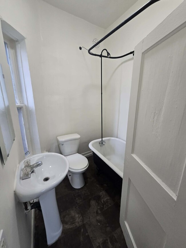 501 McMillan Ave in Winnipeg, MB - Building Photo - Building Photo