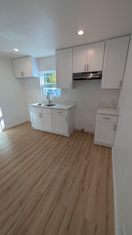 1611 N Grape Ave in Compton, CA - Foto de edificio - Building Photo