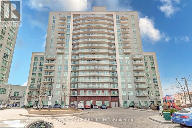 2150-2150 Lawrence Ave E