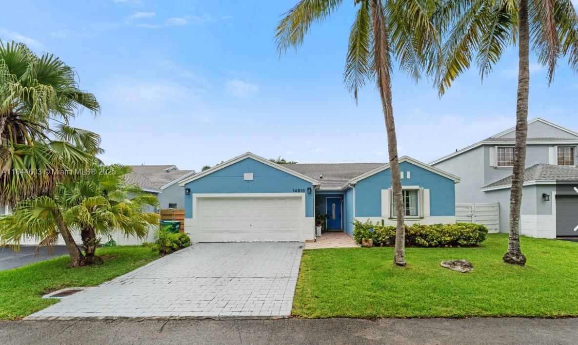 14610 SW 145th Pl in Miami, FL - Building Photo