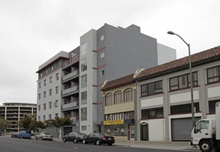 1020 Jackson St in Oakland, CA - Foto de edificio - Building Photo