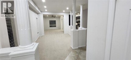 276 Countrystone Crescent in Kitchener, ON - Building Photo - Building Photo