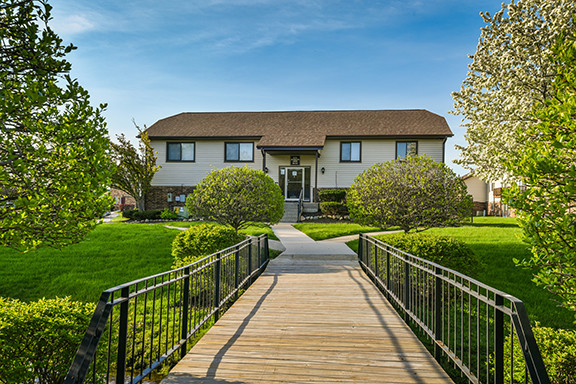 Abbey Lane Apartments in Chesterton, IN - Building Photo