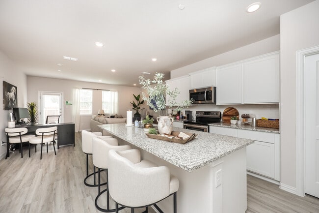Bluebonnet Trail Townhomes in Arlington, TX - Building Photo - Building Photo