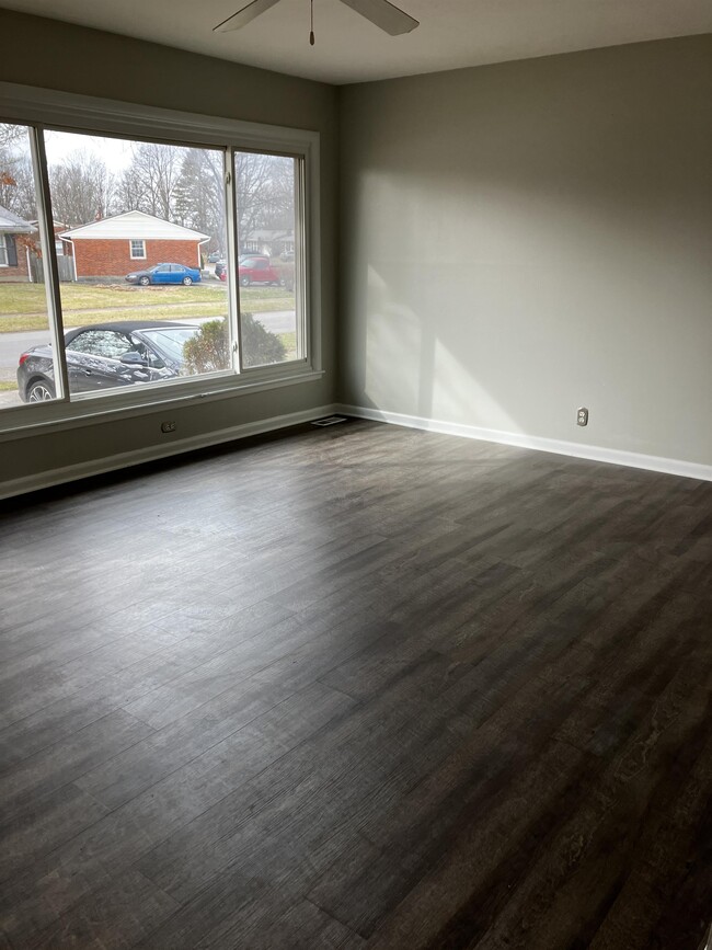 property at 3823 Manner Dale Dr