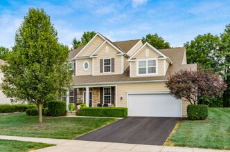 1811 Ivy St in Lewis Center, OH - Building Photo - Building Photo