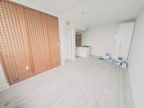 60 Strawberry Hill Ave in Stamford, CT - Building Photo - Building Photo