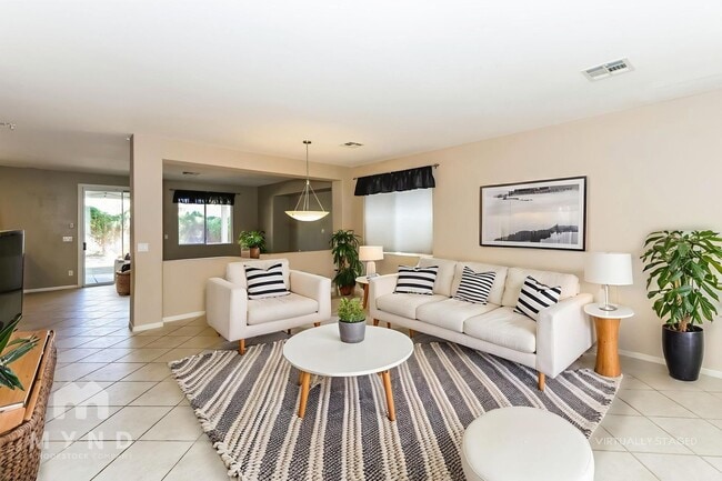 2728 La Porte Ct in Henderson, NV - Building Photo - Building Photo