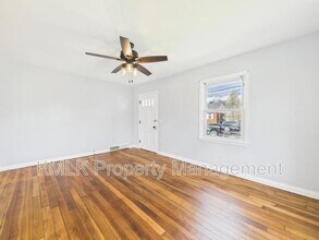 1078 Lindsay Ave in Akron, OH - Building Photo - Building Photo