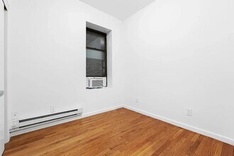 238 E 58th St in New York, NY - Building Photo - Building Photo