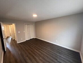 200 Stone Henge Ln in Jacksboro, TN - Building Photo - Building Photo