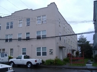 Harvard Apartments in Aberdeen, WA - Foto de edificio