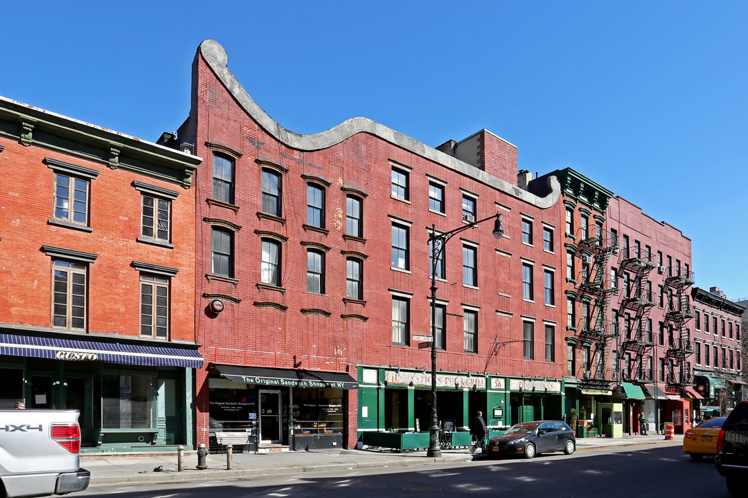 54-58 Greenwich Ave in New York, NY - Building Photo