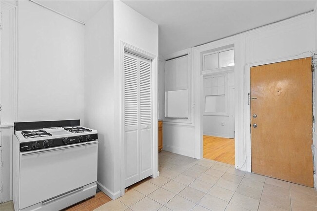 property at 121 Washington St