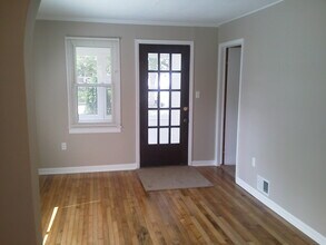 2014 Guthrie Ave in Royal Oak, MI - Building Photo - Building Photo