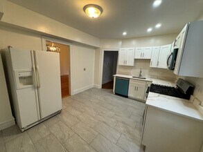 5924 Elwood St in Pittsburgh, PA - Building Photo - Building Photo