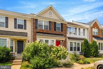 2480 Wheat Meadow Cir in Herndon, VA - Building Photo - Building Photo