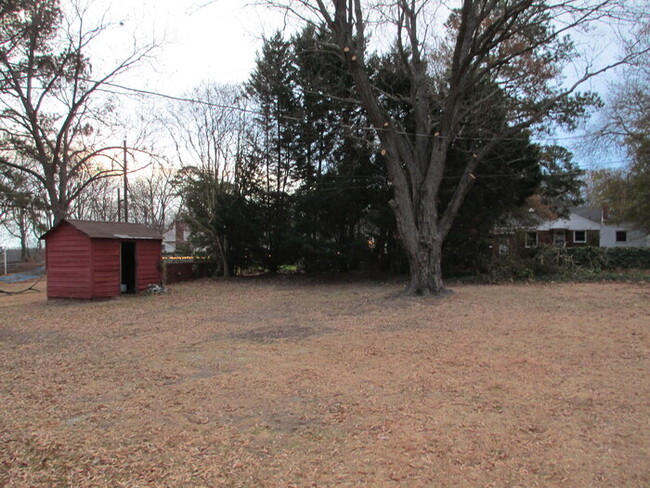 432 Marshall St in Roanoke Rapids, NC - Foto de edificio - Building Photo