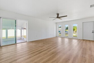 4477 Shady Ln in Port Charlotte, FL - Building Photo - Building Photo