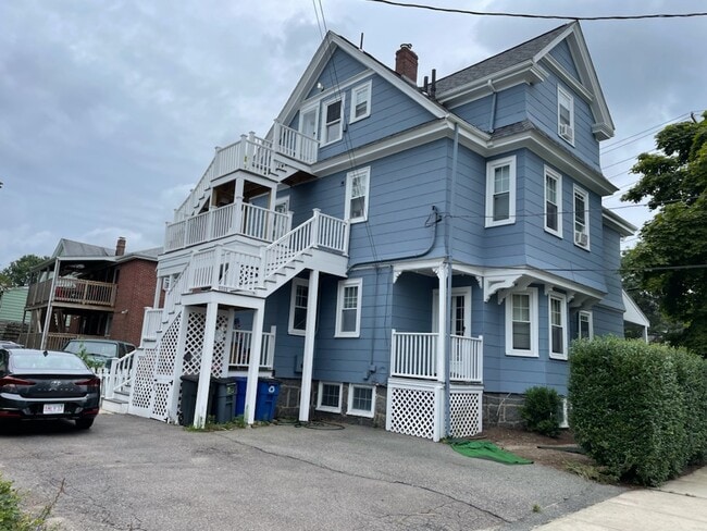 279 E Squantum St, Unit 1 in Quincy, MA - Building Photo - Building Photo