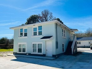 1217 N 44th St in Baton Rouge, LA - Building Photo - Building Photo
