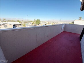 2353 Exeter Dr in Las Vegas, NV - Building Photo - Building Photo