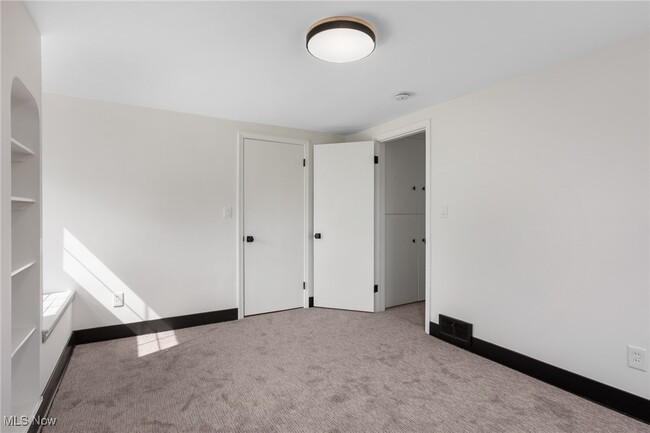 property at 5205 Harper Rd