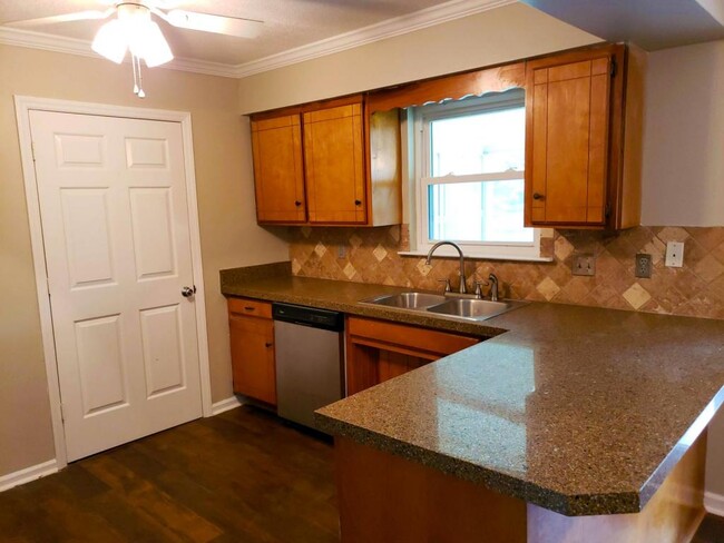 2610 Riverstone Dr in Murfreesboro, TN - Foto de edificio - Building Photo