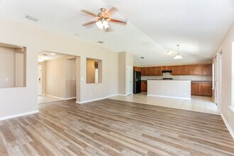 12819 Radiant Run Ct in Jacksonville, FL - Building Photo - Building Photo
