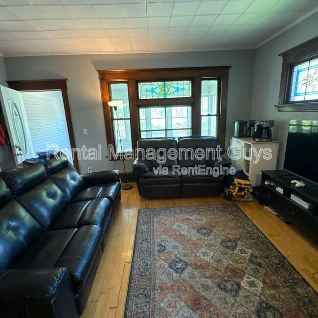 property at 1140 Dayton Ave