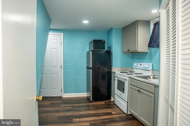 6304 Somerset Rd in East Riverdale, MD - Building Photo - Building Photo