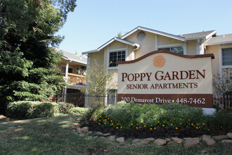 Poppy Garden Senior Apartments in Vacaville, CA - Building Photo - Building Photo