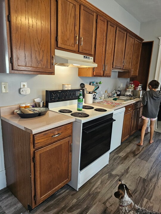 1330 S 9th St, Unit 1330 in Manitowoc, WI - Foto de edificio