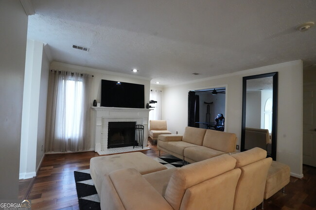 property at 3 Normandy Ct