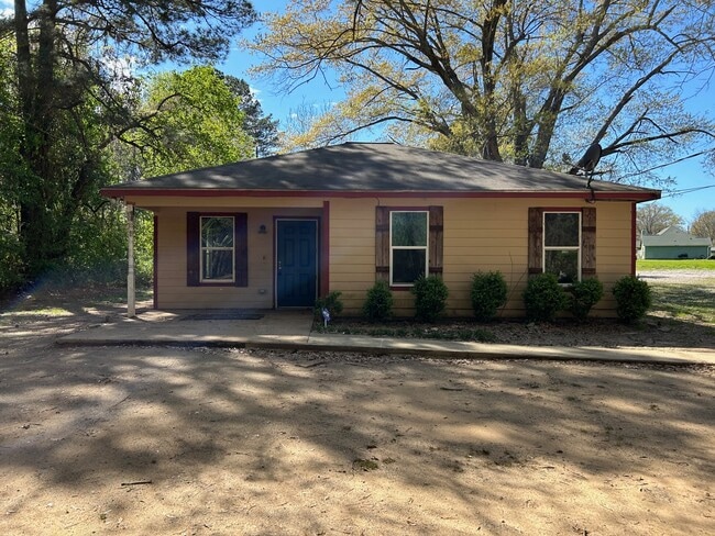 property at 434 S Nixon St