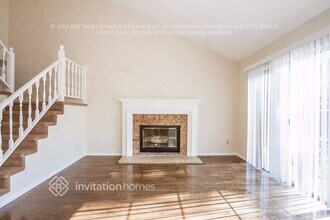 19430 E Brown Dr in Aurora, CO - Foto de edificio - Building Photo