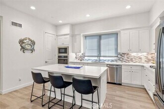 985 Doheny Way in Dana Point, CA - Building Photo - Building Photo