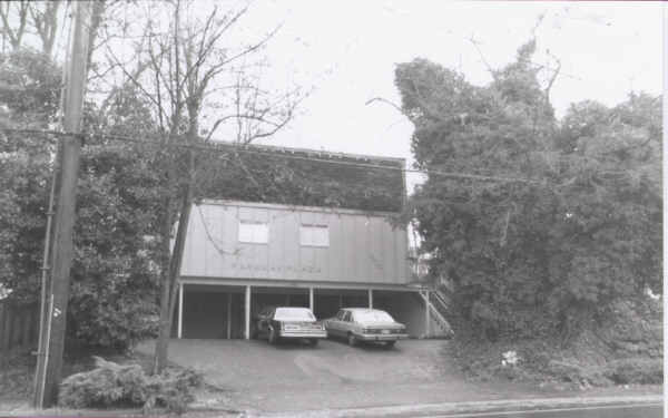 Parkway Plaza in Portland, OR - Building Photo - Building Photo