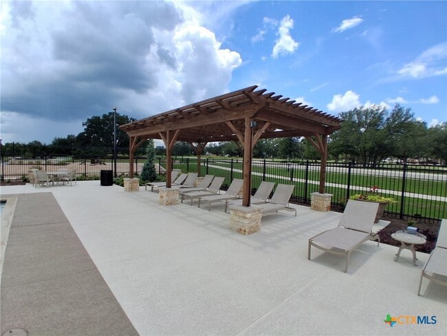 property at 253 Villars Dr